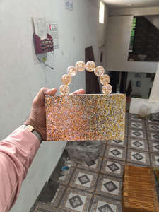 Bolso de mano de resina de lujo para mujer, hecho a mano, para bodas y fiestas, artesanía en resina de la India. - Product Image 5