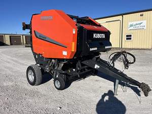 Presse à balles rondes Kubota BV4160E 2017 - Product Image 3
