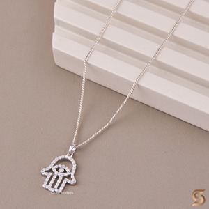 Collar con Colgante de Mano de Hamsa con Diamante Cultivado en Laboratorio en Oro Sólido de 10K |   Amuleto de Protección |   Joyería Espiritual con Diamantes de Laboratorio para Mujer - Product Image 6