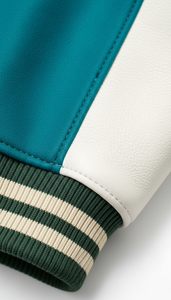 Vêtements de style américain haut de gamme avec doublure matelassée et manches contrastées, vente en gros, style américain original - Product Image 5