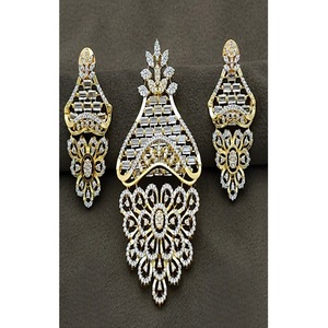 Conjunto de Collar y Pendientes de Diseño con Acabado Dorado y Blanco de Primera Calidad, para Bodas y Fiestas, Colección para Mujer - Product Image 1