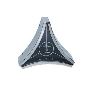 Nouveau dernier Design en fonte d'aluminium petit Triangle horloge de Table cadran noir moderne en métal horloge de bureau pour la décoration de la maison et du bureau - Product Image 1