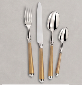 Ensemble de couverts élégants avec manches en bois, finition miroir haute brillance, compatible lave-vaisselle, pour mariage et usage domestique - Product Image 1