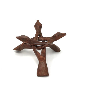 Trípode Metálico Cobra: Soporte Versátil para Artículos de Altar Espiritual - Product Image 2