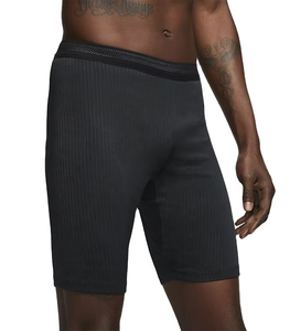 Shorts de compression décontractés pour hommes de qualité supérieure, vêtements de sport entièrement personnalisés avec un design tendance, shorts de sport pour hommes à séchage rapide - Product Image 1