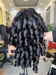 Extensions de Tissage de Cheveux Humains Vietnamiens Bouncy Curly Hair Bundles Remy - Product Image 3