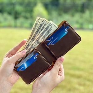 Cartera plegable de cuero retro hecha a mano al por mayor, cartera antirrobo con logotipo RFID, cartera para tarjetas de crédito, cartera para viajes de negocios con estilo, al por mayor - Product Image 3