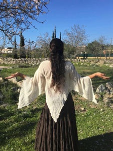 เสื้อคลุมโปโลสไตล์โบฮีเมียน น้ำหนักเบา ทรงเอซิมเมตริก ผ้าถักแบบเปิด ดีไซน์พิกซี่  เสื้อผ้าสไตล์เอลฟ์ แฟรี่ สำหรับงานเทศกาล  เสื้อคลุมโบฮีเมียนแบบเลเยอร์สำหรับผู้หญิง - Product Image 2