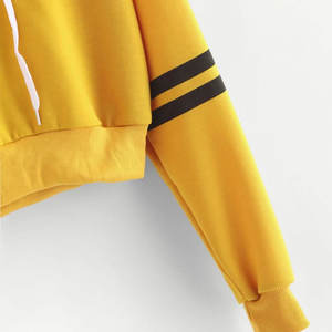 Sudadera con capucha corta de manga larga para mujer y niña, informal, con lentejuelas, insignia y efecto tie-dye, de lona suave, amarilla, nueva. - Product Image 2