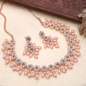 Parure de collier ras-du-cou de luxe ethnique avec fleurs en pierre rose, design feuille bohème, collier statement pour mariage, fiançailles, soirée, bijoux pour femme - Product Image 4