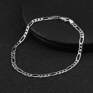 Bracelet chaîne Figaro plaqué or, style classique, bijoux élégants pour femmes - Product Image 3