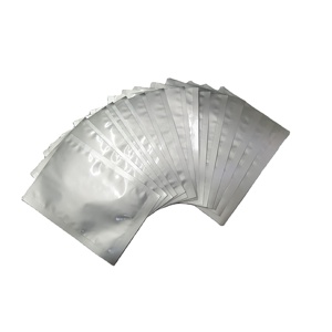 Gravure personnalisée imprimée de qualité alimentaire élevée pour sacs en plastique laminé sous vide joint en feuille d'aluminium pour emballage d'écouteurs Vietnam - Product Image 5