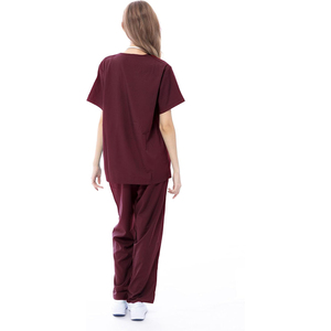 Conjunto de uniforme médico unisex Harry Johnson color borgoña: blusa con cuello en V y pantalones con cordón y bolsillos, con detección de agujas y fusión sin costuras. - Product Image 3