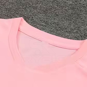 Uniforme de fútbol para hombre de alto rendimiento, material que absorbe la humedad, conjunto de camiseta y pantalones cortos duraderos para jugadores profesionales - Product Image 4