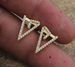 Pendientes de Lujo con Forma de Triángulo y Detalles de Circonita Cúbica, Plateados, Minimalistas, Geométricos, con Piedras Preciosas, para Mujer, Boda, Venta al por Mayor - Product Image 1