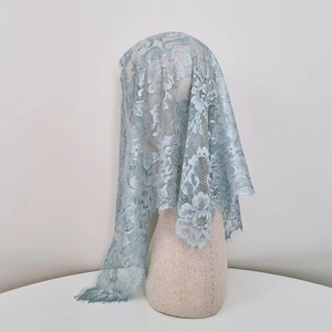 Élégante mantille française bleu clair romantique classique pour femme, 110 cm, dentelle florale, qualité supérieure coréenne, idéale pour la messe à la chapelle. - Product Image 2
