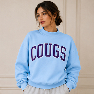 Sudaderas con cuello simulado personalizables al por mayor con estampado de letras Cougs, de corte holgado, para mujer, estilo casual, con hombros caídos, para el día del partido universitario - Product Image 2