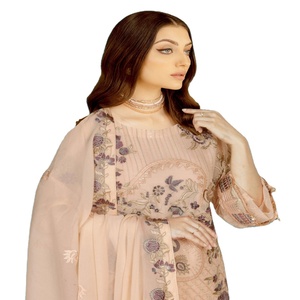 Vestidos largos para mujer Trajes de boutique Vestidos de gasa de lujo elegantes y hermosos Trajes indios de 3 piezas de Ramsha Vol 2017 - Product Image 1