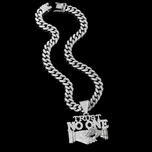 Prix de gros Pendentif chaîne de luxe fantaisie Hip Hop en argent sterling 925 entièrement serti de moissanite, design personnalisé - Product Image 4