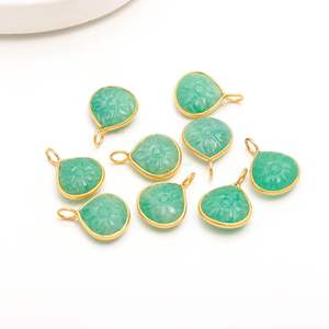 Colgante de Amazonita Natural Tallado a Mano en Forma de Flor, Plata de Ley 925, Amuleto de Piedra de Amazonita para Fabricación de Joyas al por Mayor - Product Image 3