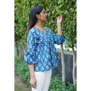 Colección de Blusas y Camisas Elegantes Tulip Tales para Mujer en Azul Rey - Product Image 5