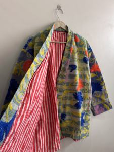 เสื้อแจ็คเก็ตปักมือซูซานีคุณภาพดีเยี่ยม แบบสั้น ผ้าควิลท์คันธา สไตล์วินเทจ ของขวัญสำหรับเธอ - Product Image 5