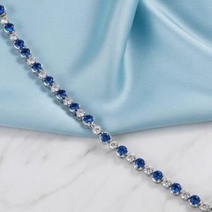 Bracelet tennis 6 pouces en or 14 carats avec diamants de laboratoire 4 carats, bleu et blanc fantaisie, taille ronde, serti clos, pour cadeau d'anniversaire - Product Image 4