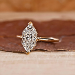 Anillo de Compromiso con Diamante Solitario Corte Marquesa, Oro Amarillo de 14K, Anillo de Boda Minimalista y Elegante, Unisex - Product Image 3