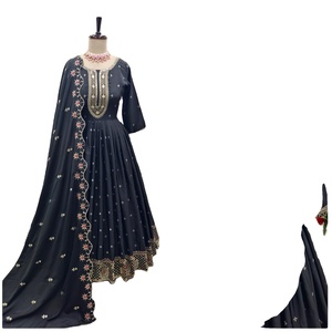 Nueva Colección de Vestidos de Crepé Natural Pesado con Dupatta, Completamente Cosido, Listo para Usar, Ropa Tradicional para Fiestas - Product Image 1