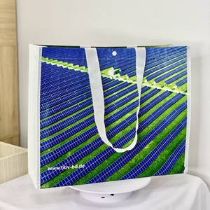 Bolsa de Compras Funcional de Tela No Tejida de Polipropileno con Impresión de Logotipo Personalizado, Cierre de Cremallera Reciclado Hecho con Botellas RPET, Diseño Ecológico con Patrón de Puntos - Product Image 1