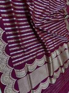Sari en soie tissé à la main exclusif pour femmes - Product Image 2