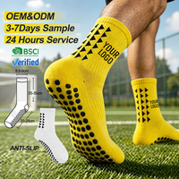 Chaussettes de football personnalisées à forte valeur ajoutée Chaussettes à prise en main d'usine Chaussettes antidérapantes
