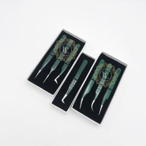 Pinzas probadas a mano sostenibles de color verde oscuro con punta plateada Etiqueta privada de alta calidad Oferta al por mayor Recubrimiento en polvo - Product Image 5