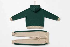Conjunto Deportivo de Dos Piezas Unisex, Sudadera con Capucha y Pantalones Jogger, Color Verde Beige con Bloques de Color, Ecológico, de Forro Polar, Estilo Casual - Product Image 2