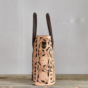 Bolso Tote Bohemio de Cuero Genuino con Grabado Floral, Dos Asas, Cierre de Cremallera, para Uso Diario en Todas las Estaciones - Product Image 4
