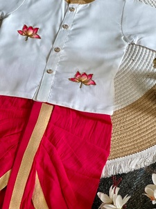 Ensemble Kurta en Lin et Coton pour Garçons, Couleur Unie, Haut à Manches Longues Boutonné, Pantalon à Taille Élastique, Séchage Rapide, Fabrication OEM Inde - Product Image 3