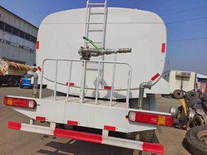 Camion-citerne à eau d'occasion Sinotruk HOWO 6x4 10 roues, moteur diesel, 20000 litres, 20m³, 25m³, vente directe usine - Product Image 3