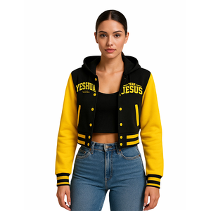 Blouson universitaire court pour femme « Yeshua Team Jesus » – Bomber à capuche noir et jaune pour un style streetwear inspiré de la foi - Product Image 3
