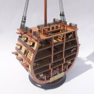 Estante de madera - Sección transversal del HMS Victory - Muebles náuticos modernos para sala de estar - Product Image 5