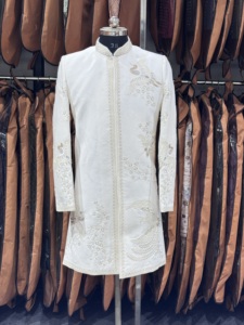 Bata blanca bordada de manga larga con cuentas de perlas y diseño de fénix, cuello alto, ropa formal - Product Image 6