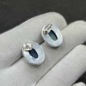 Boucles d'oreilles clous en argent sterling 925 avec labradorite bleue, faites à la main, délicates, style bohème, ovales, minimalistes, certifiées IGI, pour anniversaire ou fête - Product Image 2