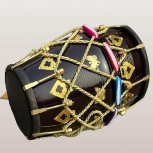 Tambour orné en laiton gravé, présentant des motifs floraux détaillés, avec chevilles de réglage en métal robustes, disponible à prix de gros. - Product Image 5