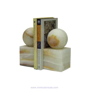 High Quality Onyx Cube and Sphere Bookends in unique style for use of office home decoration and gifts or also for reading rooms