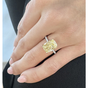 แหวนหมั้นเพชรทรงคุชชั่นสีเหลืองสดใส 7 กะรัต ได้รับการรับรองจาก IGI ชุบทอง 14K ความใส VS1 หรูหรา - Product Image 6