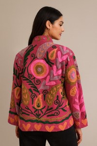 Exquisita Chaqueta de Mujer con Bordado Suzani Indio, Motivos Florales en Tonos Ricos Tradicionales, Ropa de Invierno, Estilo Boho, Abrigo Elegante para Damas - Product Image 3