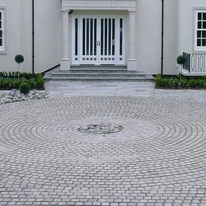 Baldosa de Arenisca Gris Natural Moderna con Patrón Circular, Superficie Flameada para Exteriores, Camino de Jardín para Hotel - Product Image 3