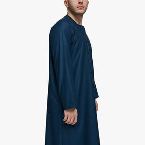Vêtements islamiques pour hommes : Thobe musulman arabe, Jubba en gros pour hommes, Vêtements islamiques pour hommes, Thobe Jubba, thobe / thawb - Product Image 3