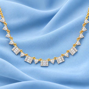 Collier en or jaune 14 carats avec cluster de diamants naturels géométriques |   Baguette Ronde 2.07 CTW |   Bijoux fins SI G-H pour femmes, cadeau de mariage - Product Image 3