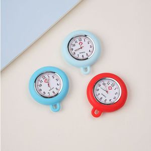 Nouvelle montre à quartz 2026 pour étudiants infirmiers, vente en gros d'usine, montre-bracelet lumineuse ronde en silicone, montre à quartz en caoutchouc pour femmes et hommes - Product Image 1