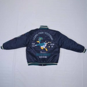 Veste en satin sur mesure de haute qualité avec broderie, veste varsity d'hiver pour homme, couleur personnalisée, respirante, haute qualité - Product Image 5